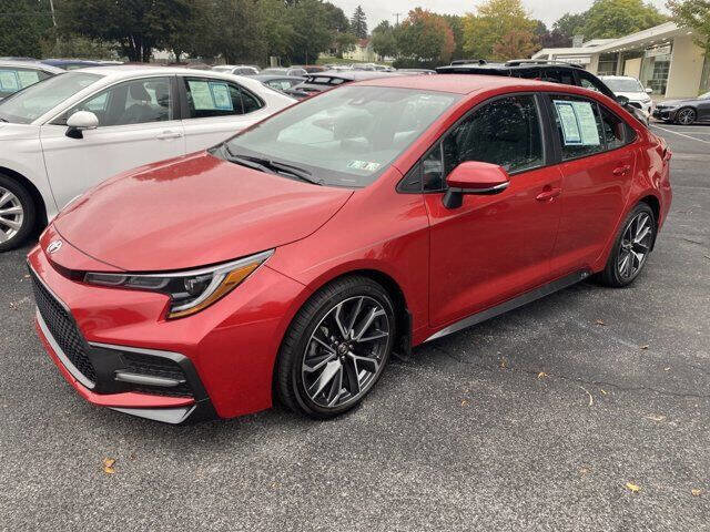 Used 2021 Toyota Corolla SE FWD image 1