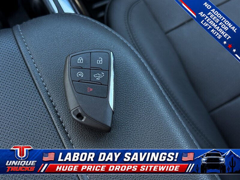 Used 2023 Chevrolet Silverado 1500 LTZ w/ LTZ Convenience Package II AWD/4WD image 37