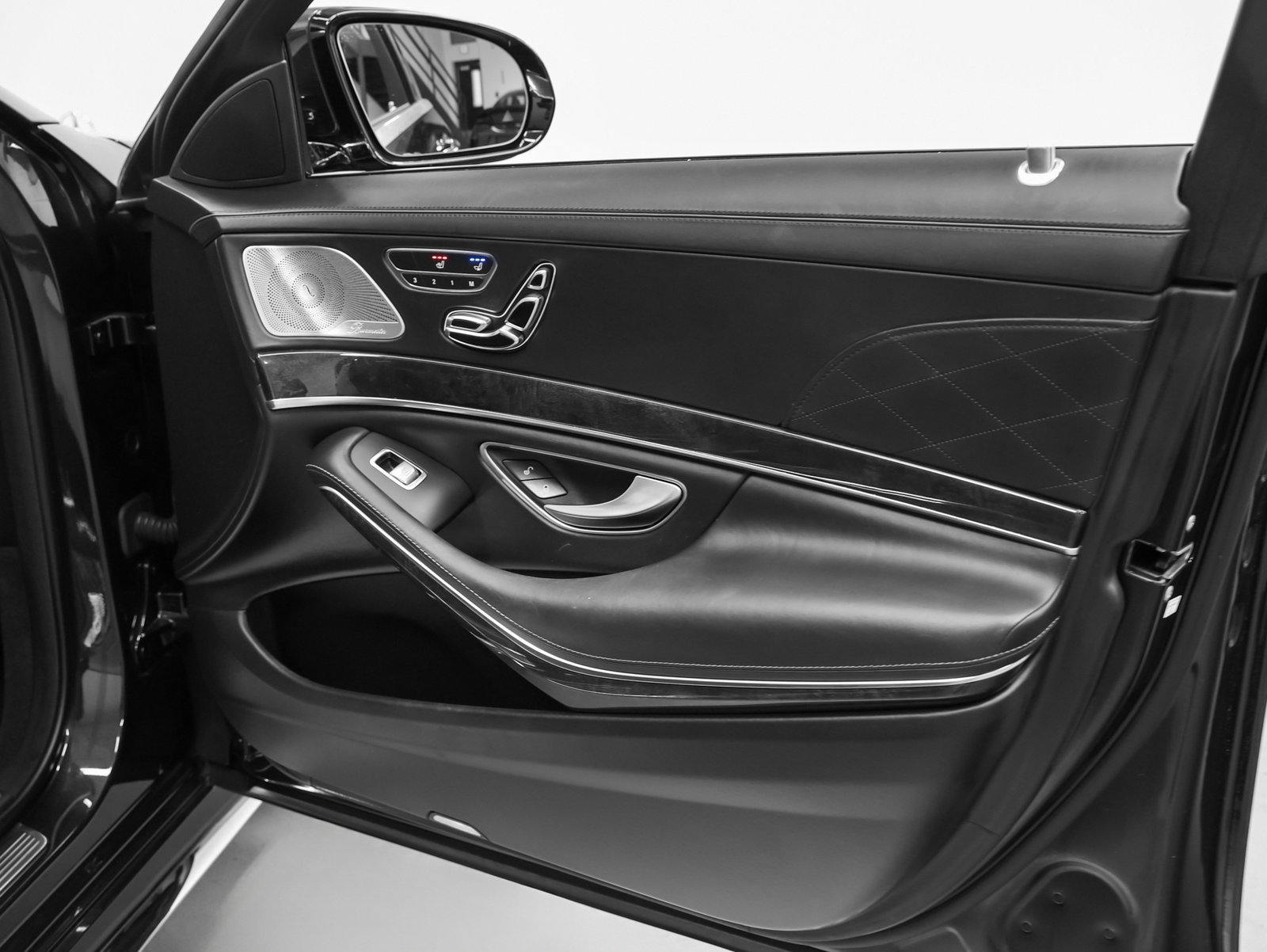 Used 2020 Mercedes-Benz S 63 AMG 4MATIC Sedan image 36