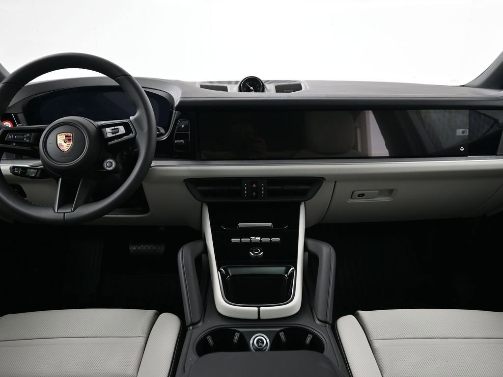 New 2026 Porsche Cayenne Coupe image 9