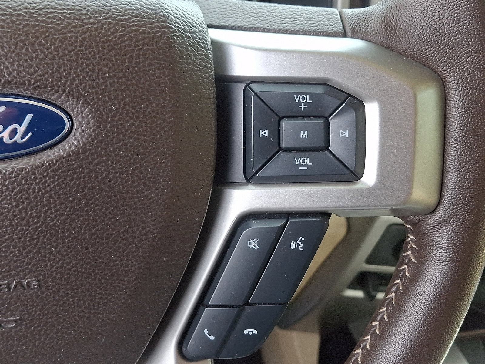 Used 2020 Ford F150 Lariat w/ Equipment Group 502A Luxury image 24