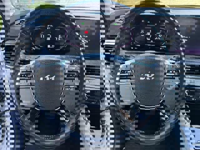 Used 2023 Kia Telluride EX w/ EX Captain's Chair Package image 26