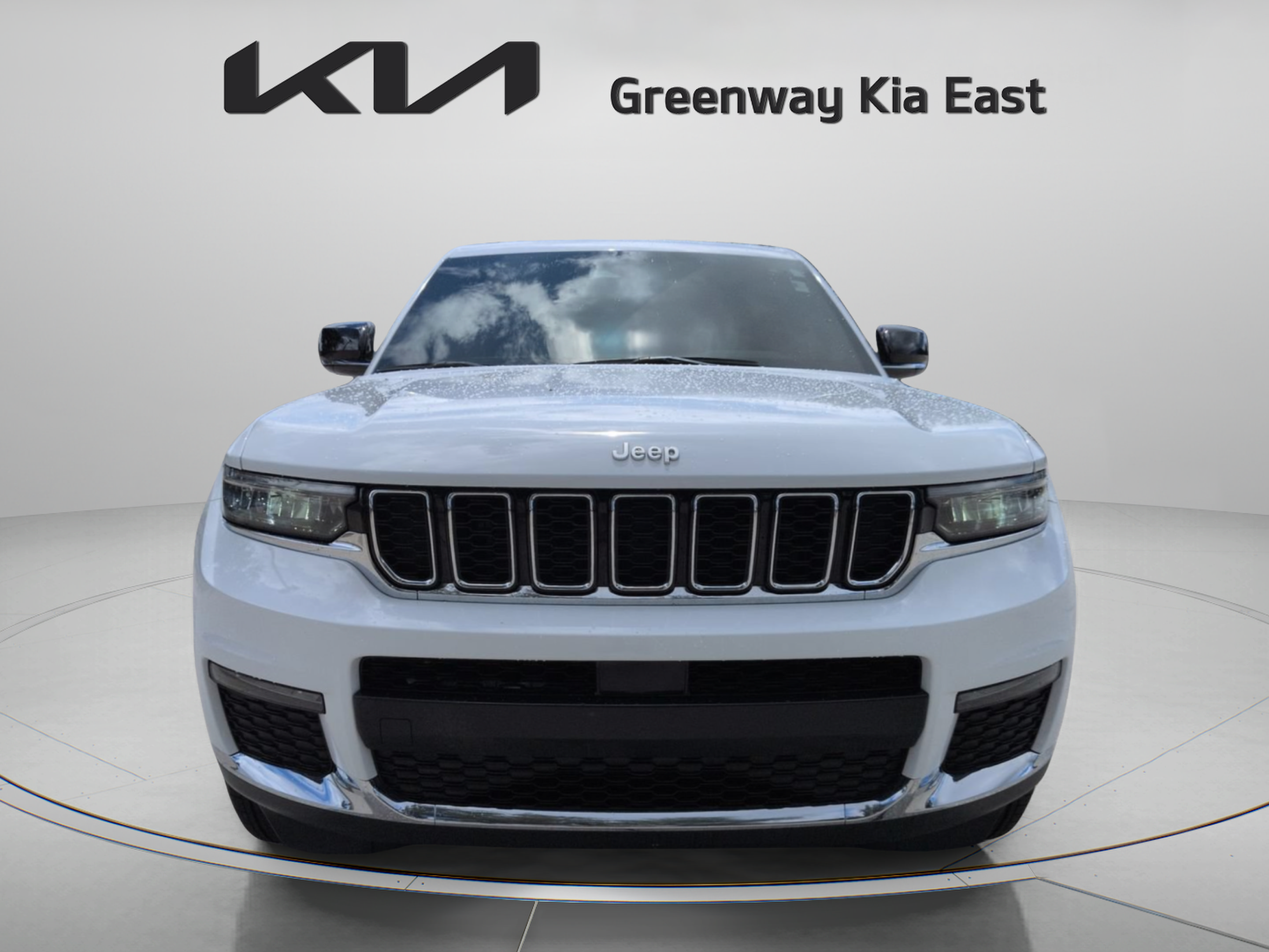 Used 2025 Jeep Grand Cherokee L Limited w/ Trailer Tow Package AWD/4WD image 11