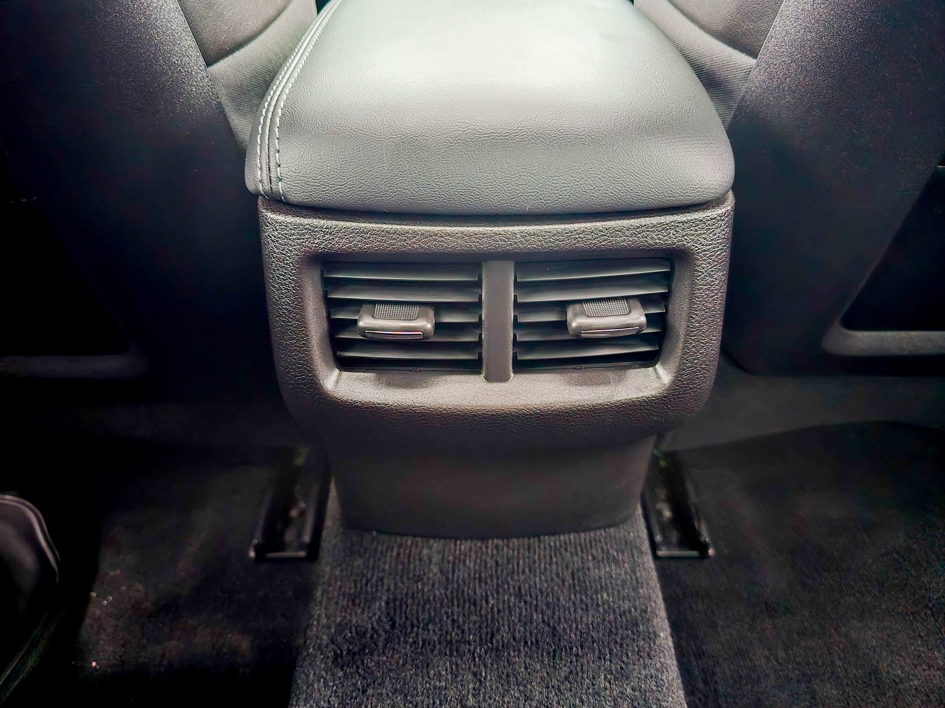 Used 2023 Dodge Challenger R/T w/ Plus Package image 49