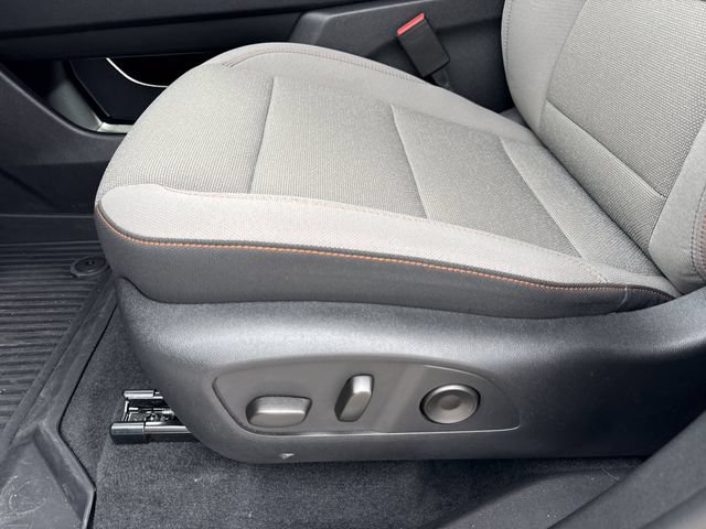 Used 2026 Chevrolet Traverse LT FWD image 11