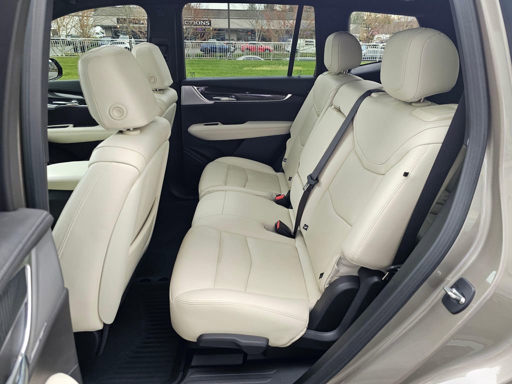 Used 2023 Cadillac XT6 Sport AWD/4WD image 17