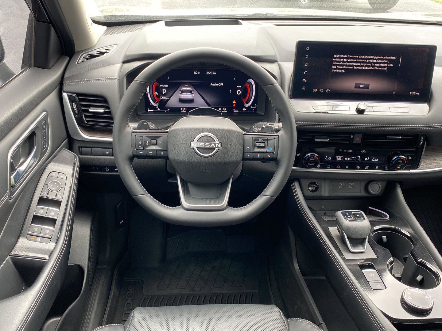 Used 2025 Nissan Rogue Platinum w/ Tech Package AWD/4WD image 10