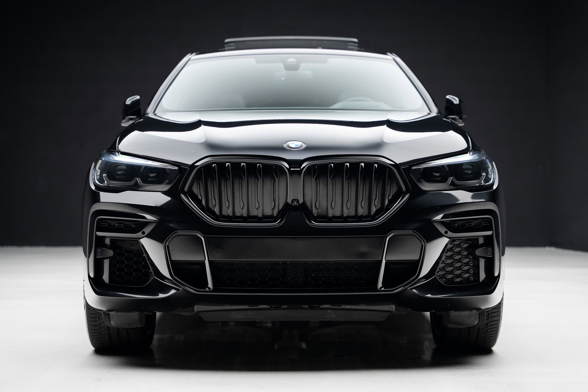 Used 2023 BMW X6 xDrive40i w/ M Sport Package AWD/4WD image 7