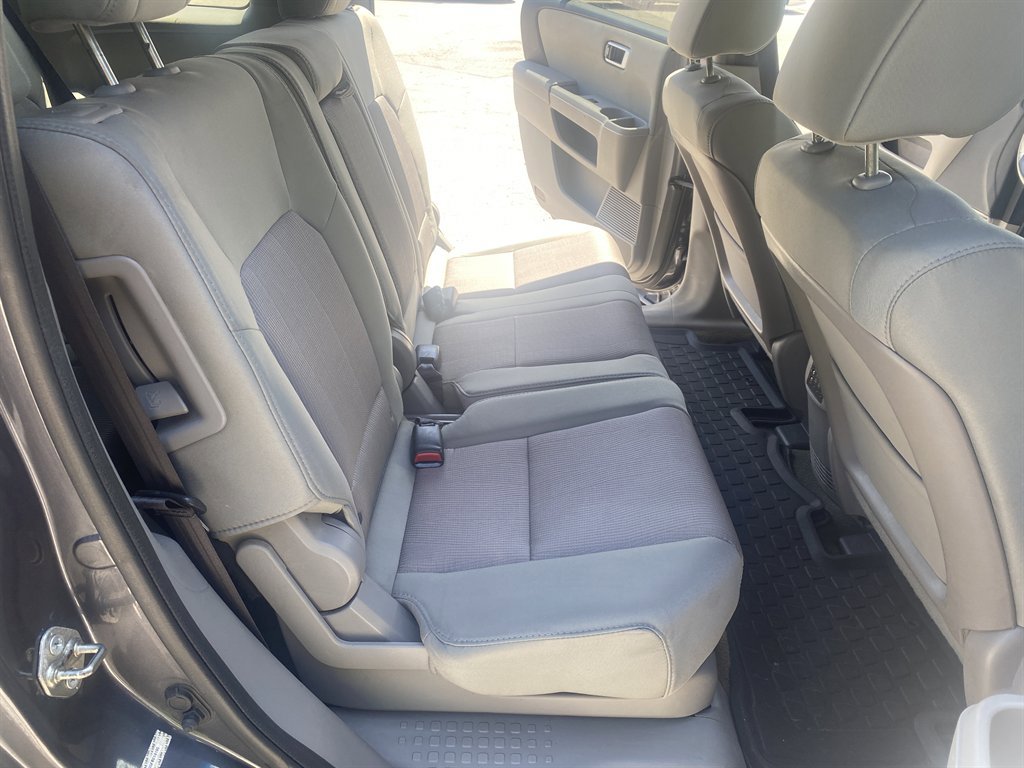 Used 2015 Honda Pilot SE image 16