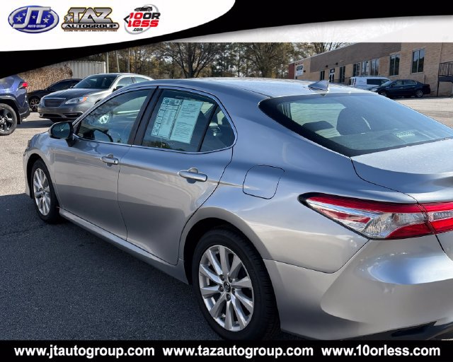 Used 2019 Toyota Camry LE FWD image 3