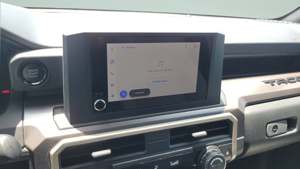 Certified 2025 Toyota Tacoma SR5 AWD/4WD image 14