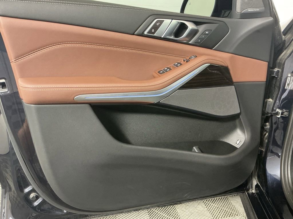 Certified 2024 BMW X5 xDrive50e w/ M Sport Package image 22