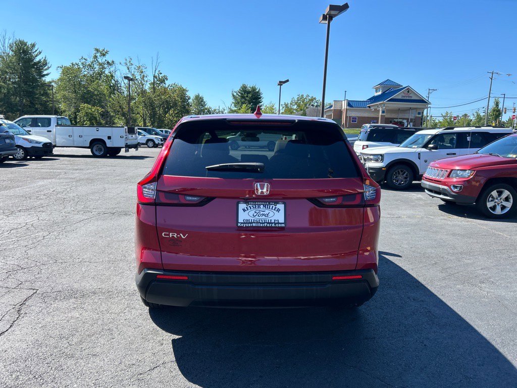 Used 2025 Honda CR-V EX image 12