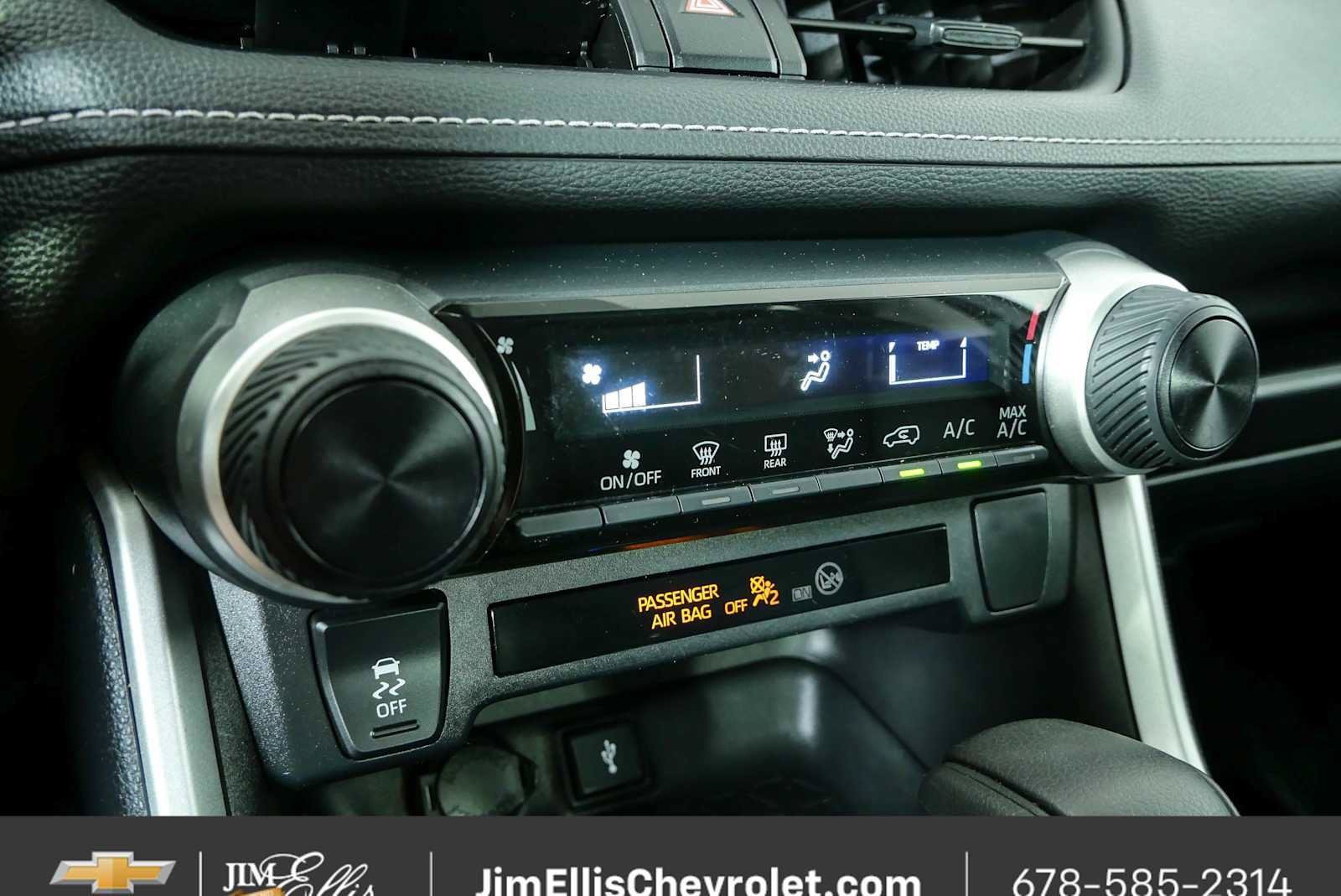 Used 2022 Toyota RAV4 LE FWD image 14