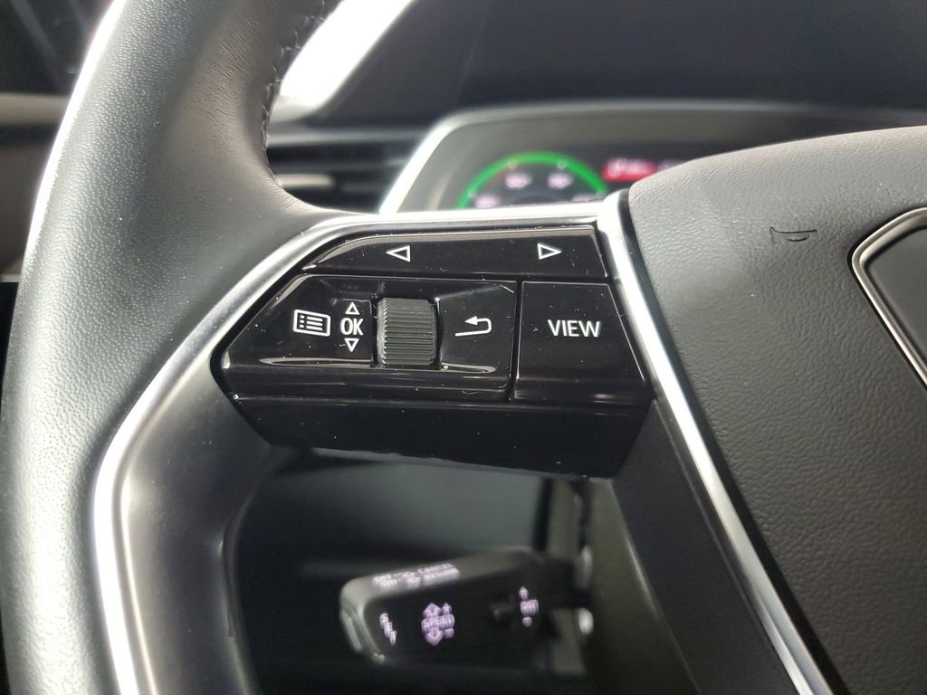 Used 2023 Audi e-tron Premium w/ Convenience Plus Package AWD/4WD image 25