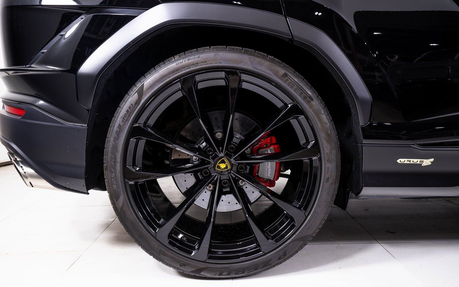 Used 2024 Lamborghini Urus S image 13