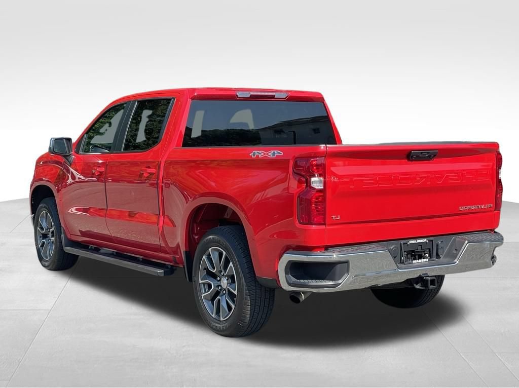 Used 2025 Chevrolet Silverado 1500 LT AWD/4WD image 5