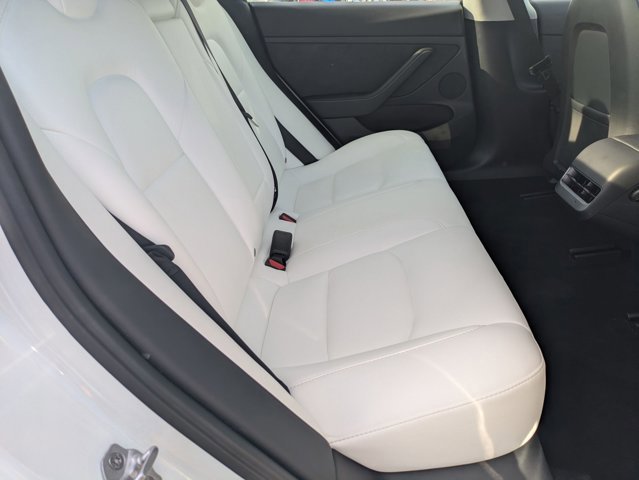 Used 2023 Tesla Model 3 Standard Range image 19