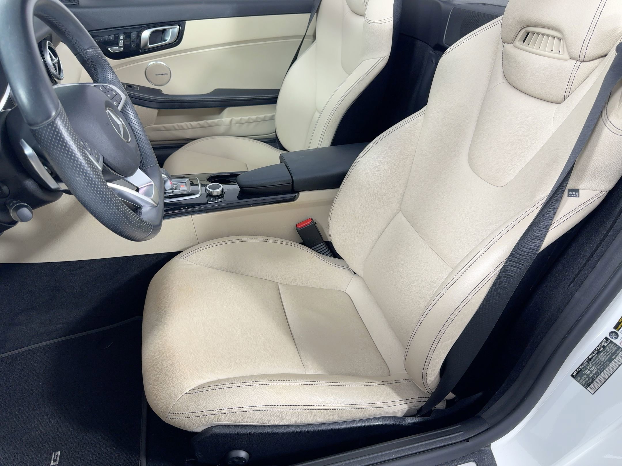 Used 2020 Mercedes-Benz SLC 300 image 20