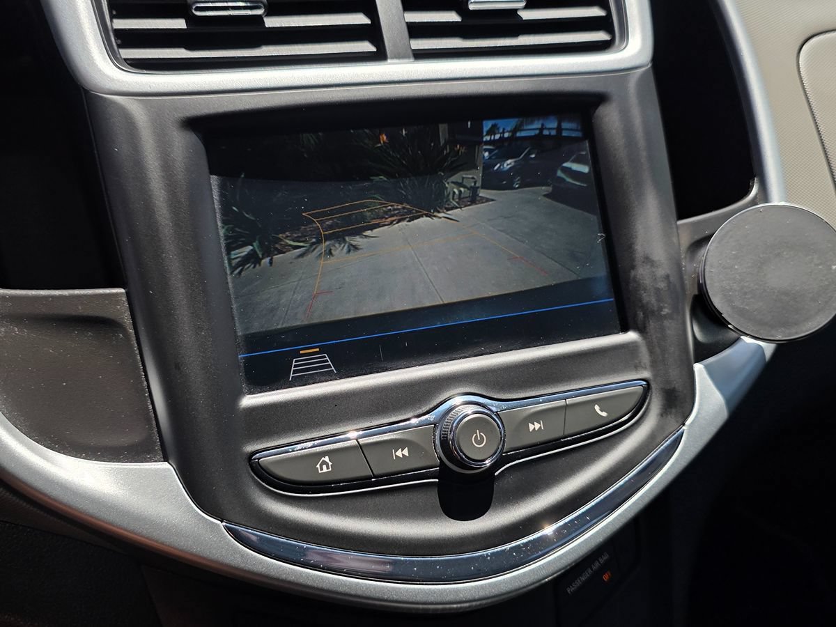 Used 2018 Chevrolet Sonic LS FWD image 31