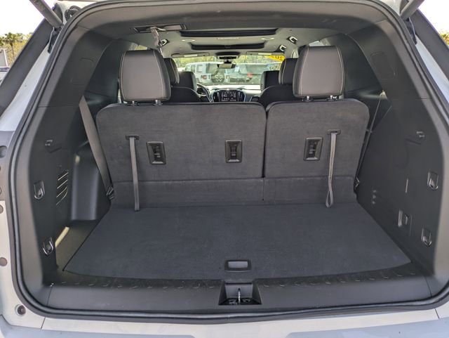 Certified 2023 Chevrolet Traverse Premier FWD image 12