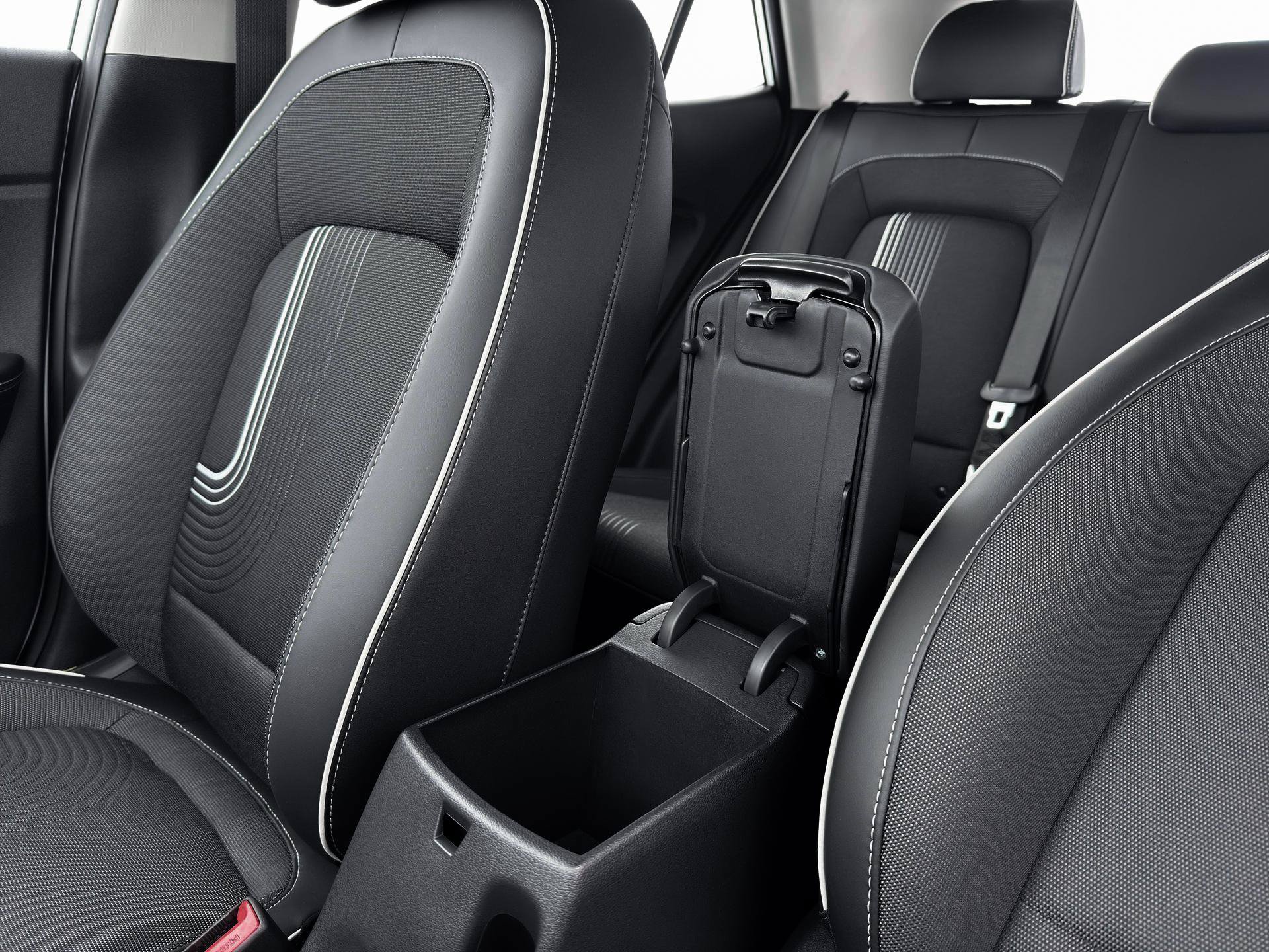 New 2026 Hyundai Venue SEL FWD image 18