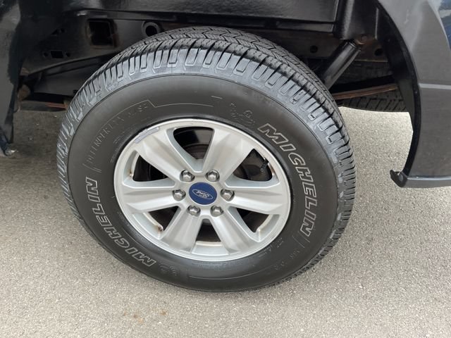 Used 2015 Ford F150 XL w/ Equipment Group 101A Mid AWD/4WD image 41