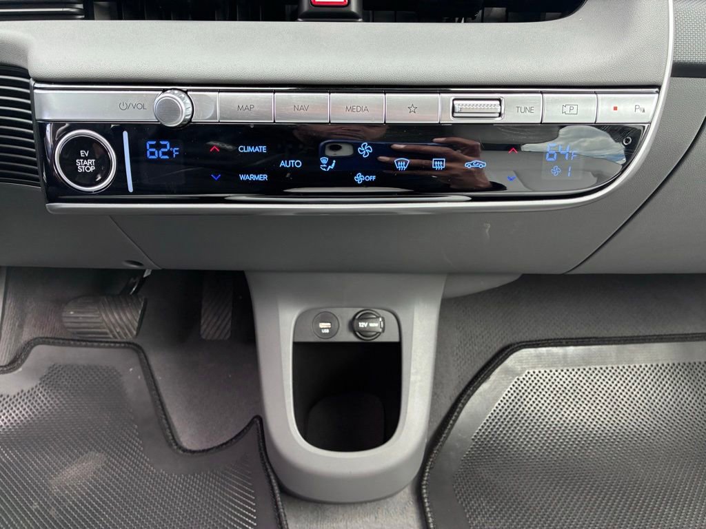 Used 2024 Hyundai Ioniq 5 Limited AWD/4WD image 36