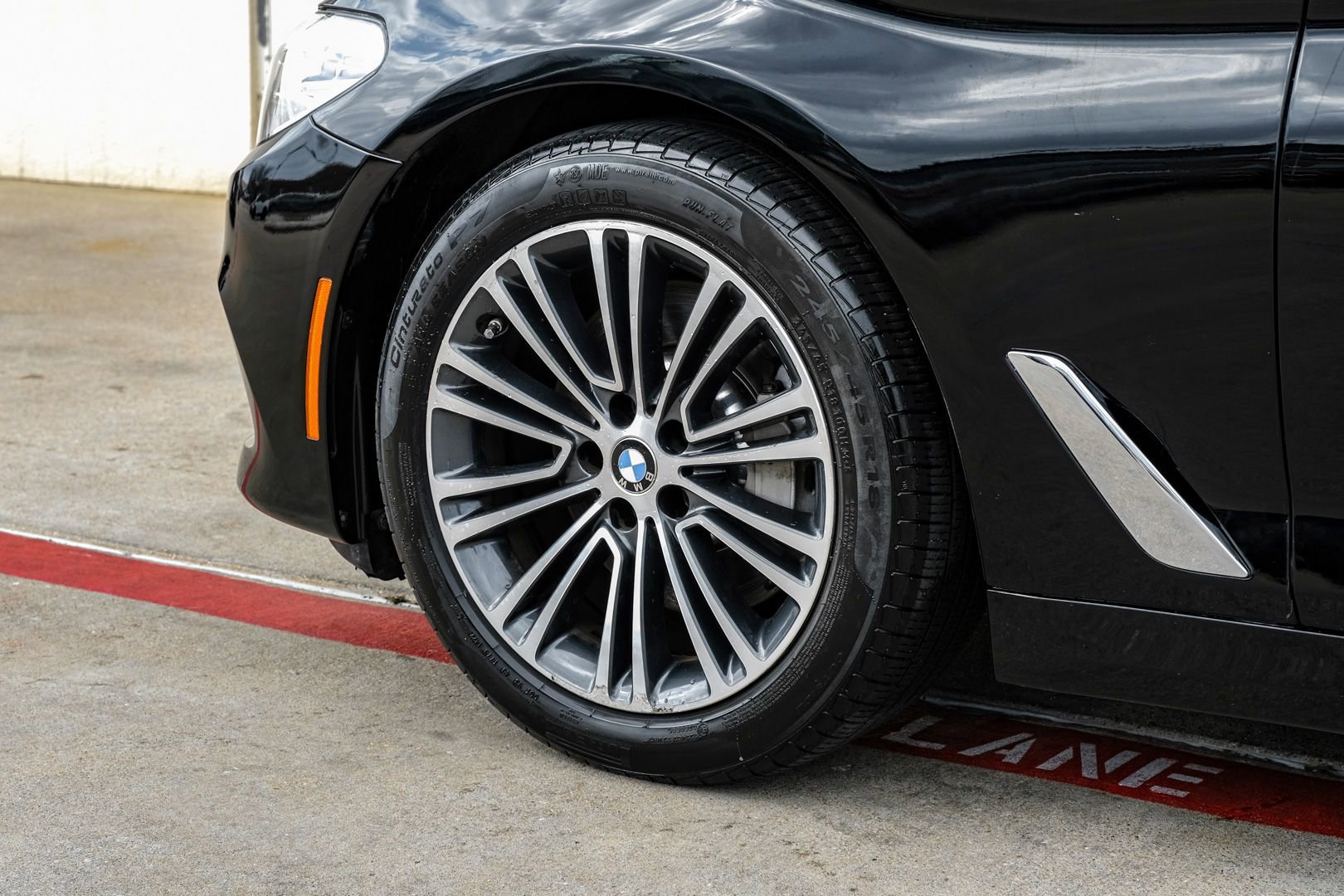 Used 2019 BMW 540i w/ Convenience Package RWD image 49