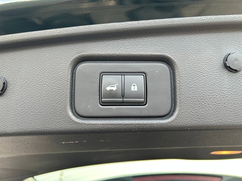 Used 2024 Nissan Pathfinder SL image 29