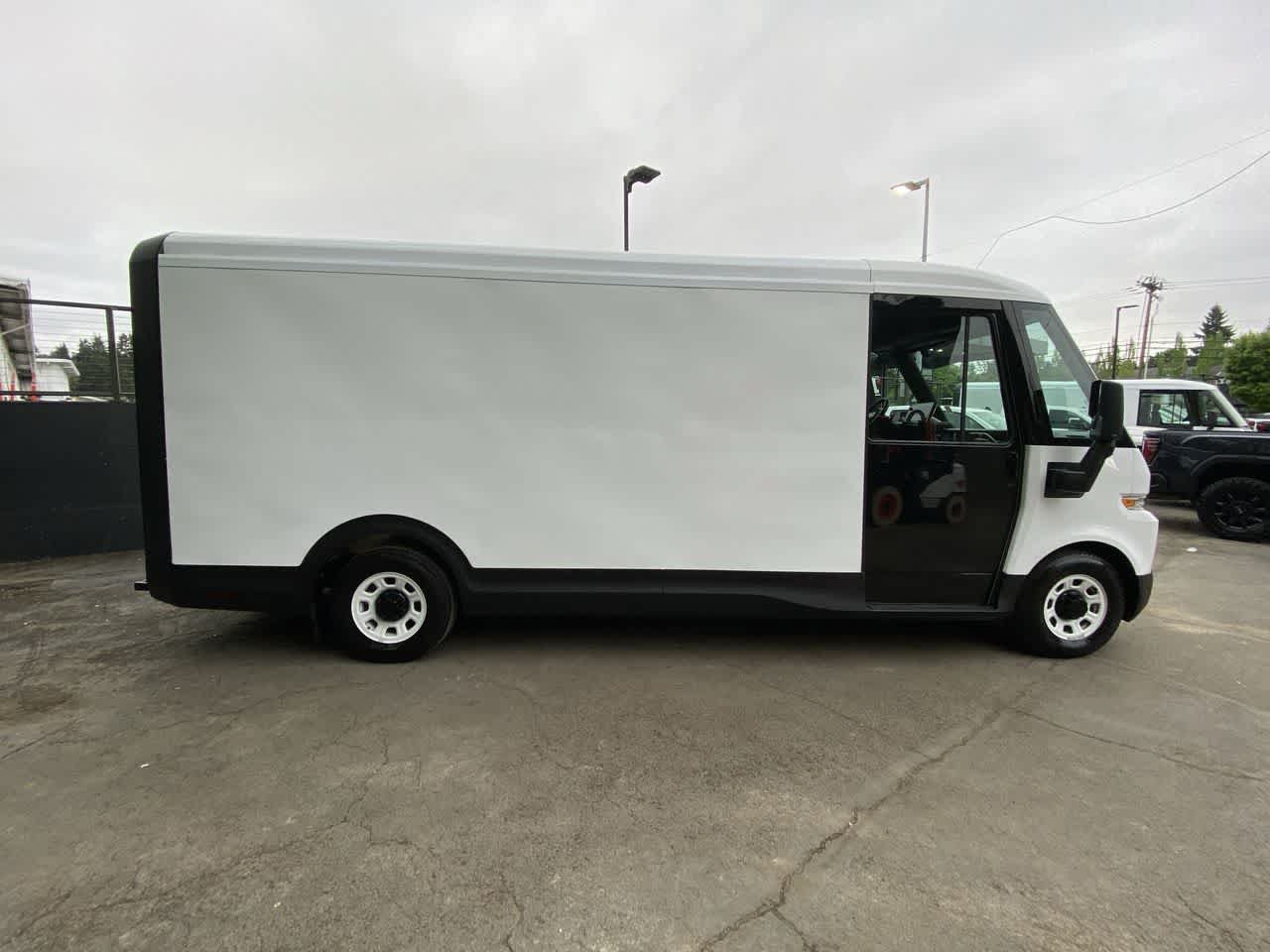 Used 2024 Chevrolet Brightdrop 600 w/ Battery Pack, Max Range AWD/4WD image 7