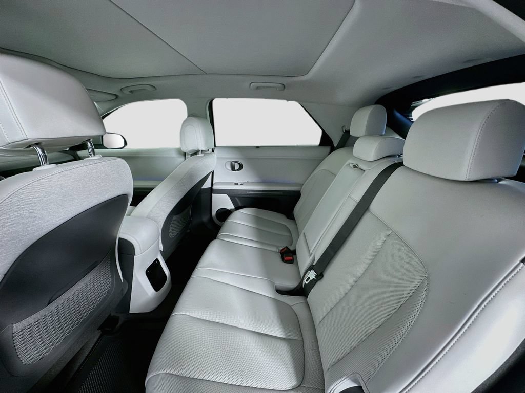 New 2027 Hyundai Ioniq 5 Limited RWD image 17