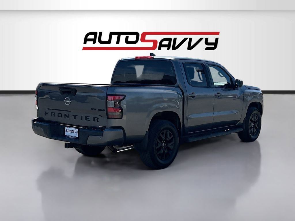 Used 2023 Nissan Frontier SV w/ Midnight Edition Package image 7