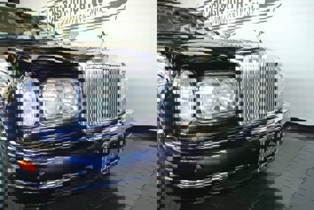 Used 2001 Rolls-Royce Silver Seraph image 2