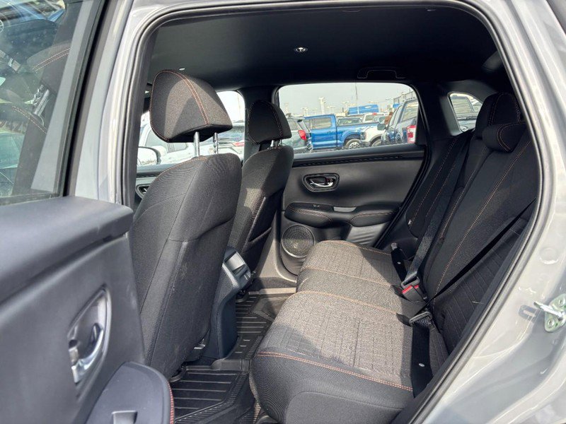 Used 2024 Honda HR-V Sport image 12