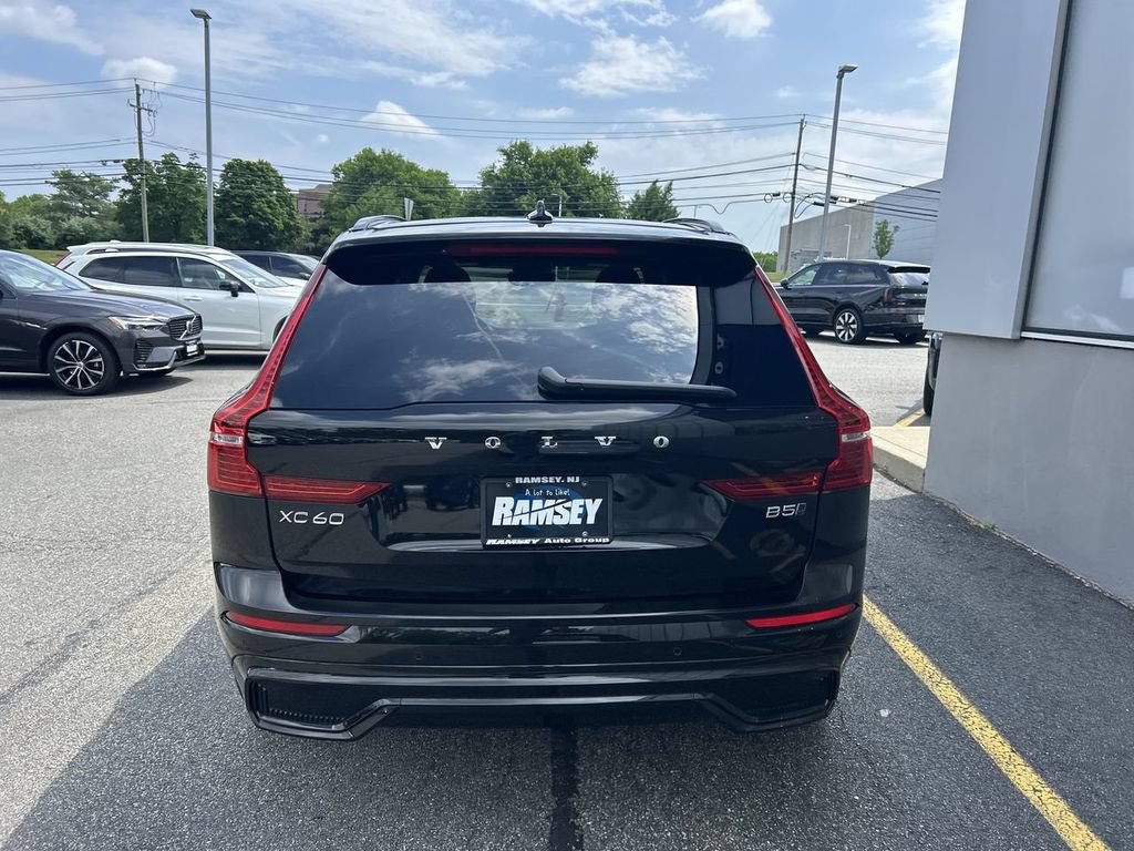 Certified 2023 Volvo XC60 B5 Plus w/ Climate Package AWD/4WD image 7