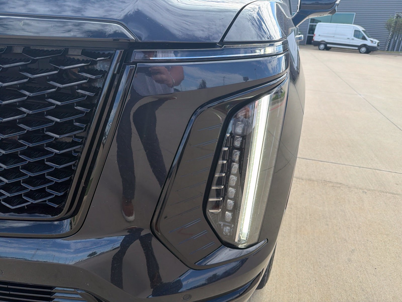 Used 2025 Cadillac Escalade Sport Platinum AWD/4WD image 4