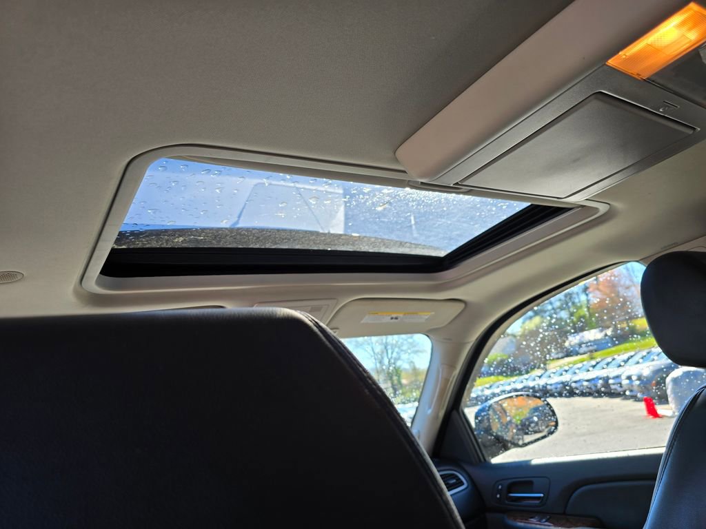 Used 2007 Chevrolet Avalanche LTZ w/ LTZ Preferred Equipment Group image 12