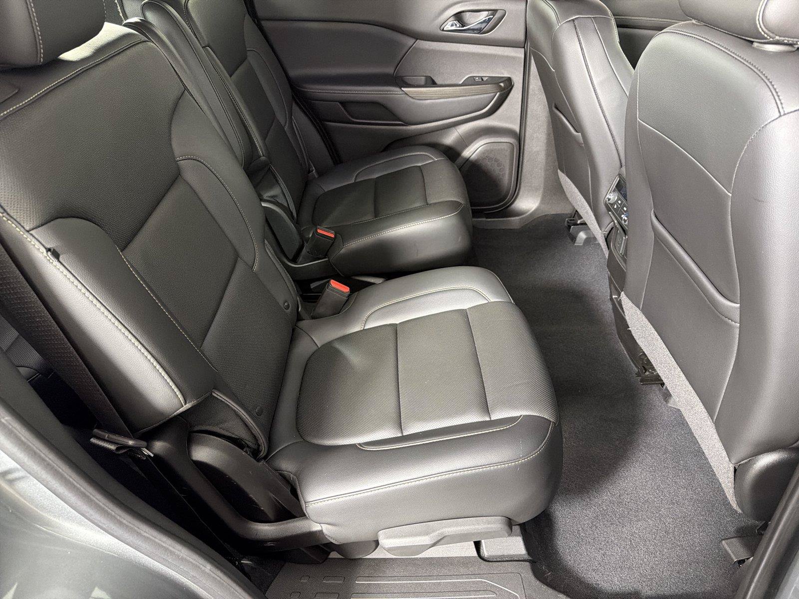 Certified 2023 GMC Acadia SLT w/ Elevation Edition FWD image 14