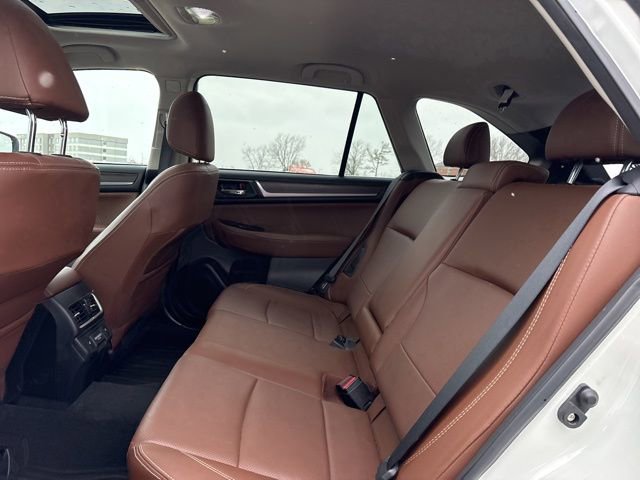 Used 2018 Subaru Outback 3.6R Touring w/ Popular Package #3 image 14