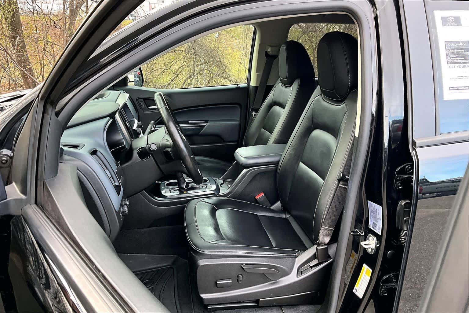 Used 2021 Chevrolet Colorado Z71 AWD/4WD image 9
