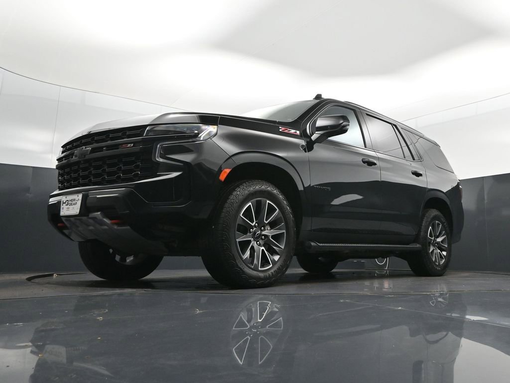 Used 2024 Chevrolet Tahoe Z71 w/ Luxury Package AWD/4WD image 39