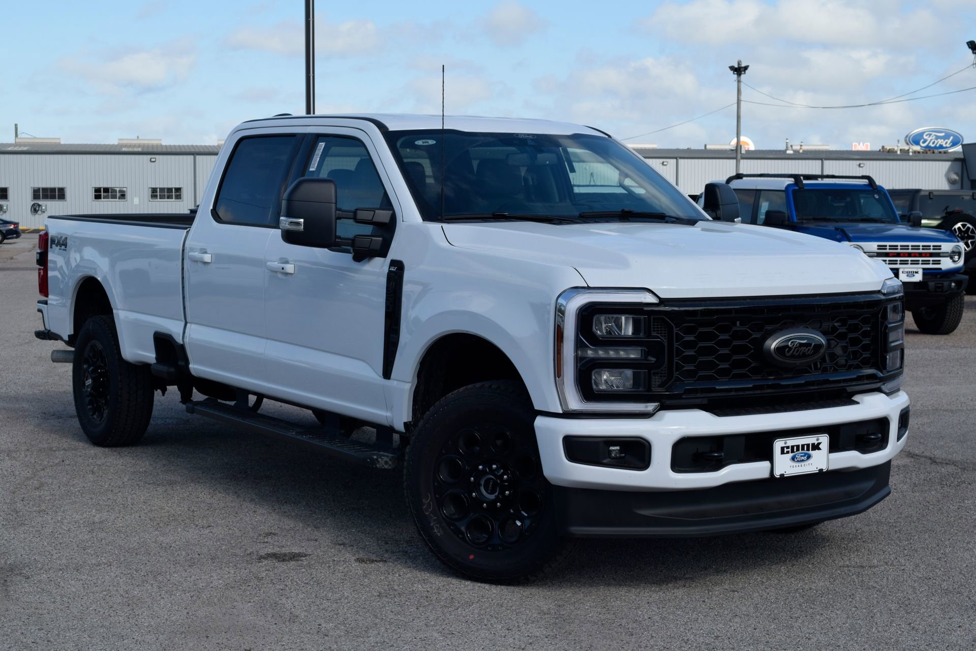 New 2026 Ford F350 XLT w/ XLT Premium Package image 3