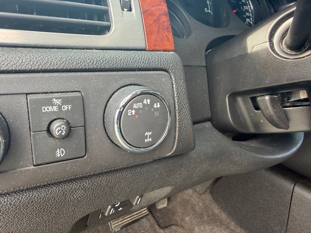 Used 2011 Chevrolet Tahoe LT w/ Luxury Package image 11