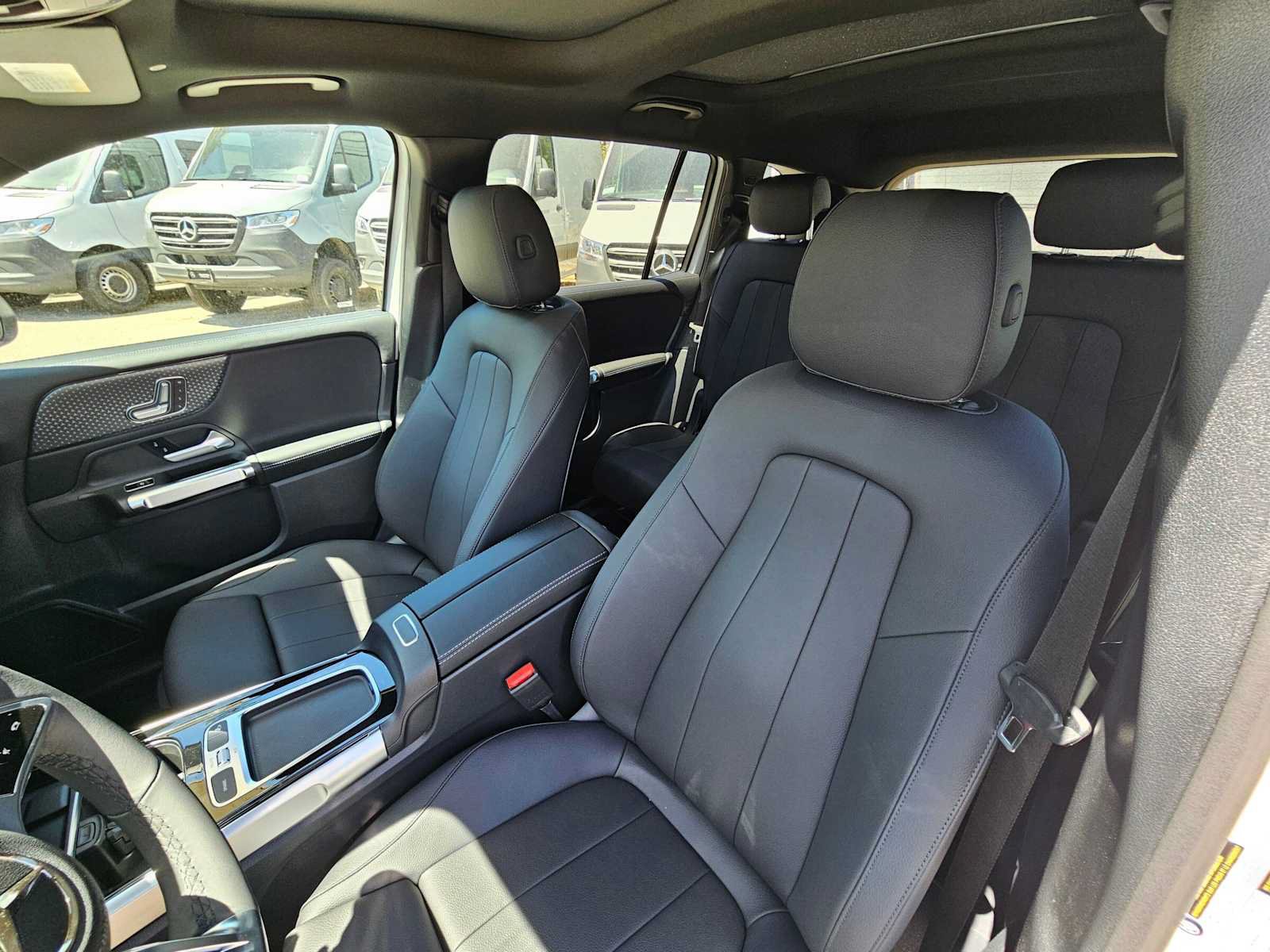 New 2026 Mercedes-Benz GLB 250 image 21
