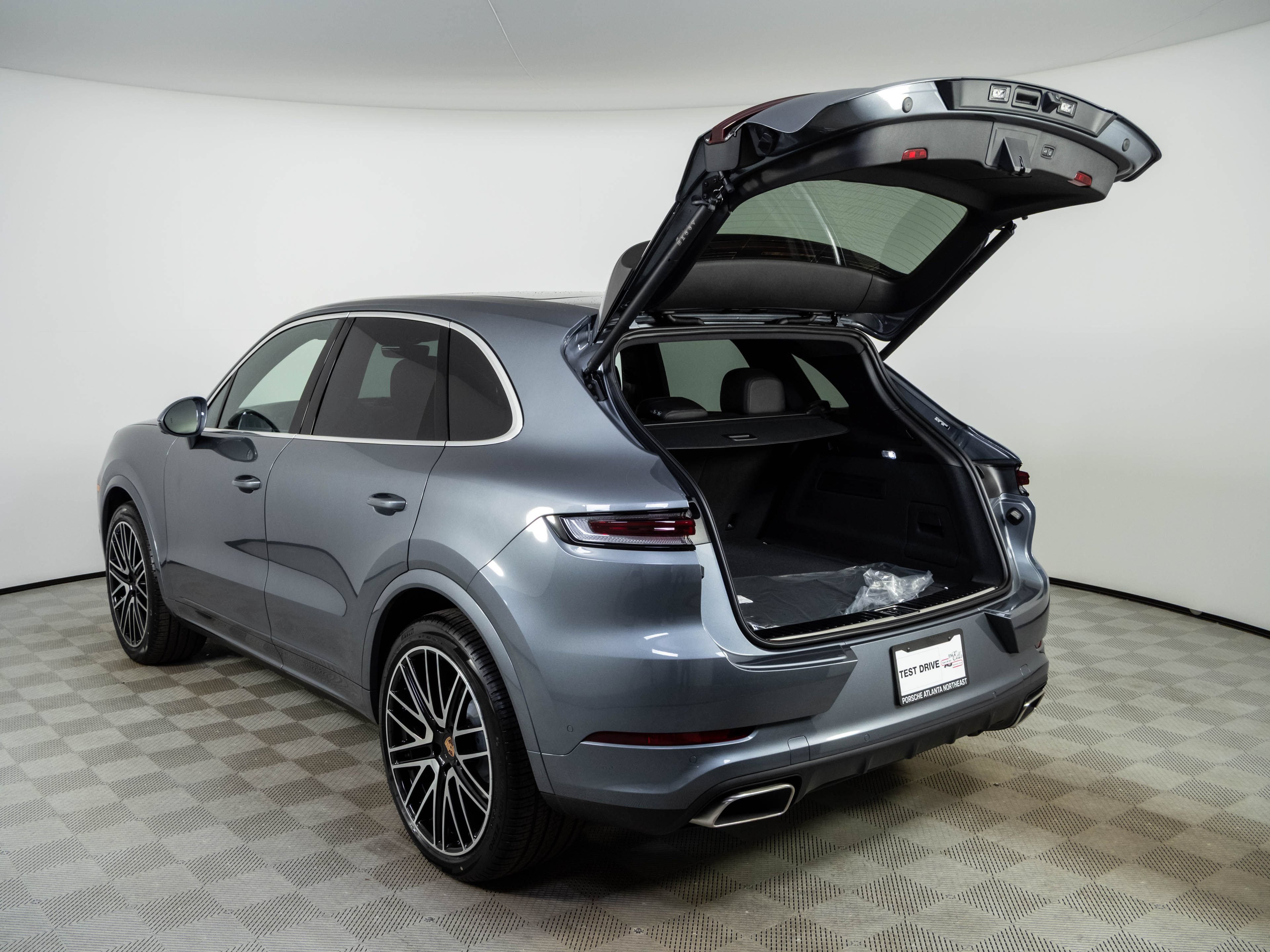 New 2026 Porsche Cayenne AWD/4WD image 33