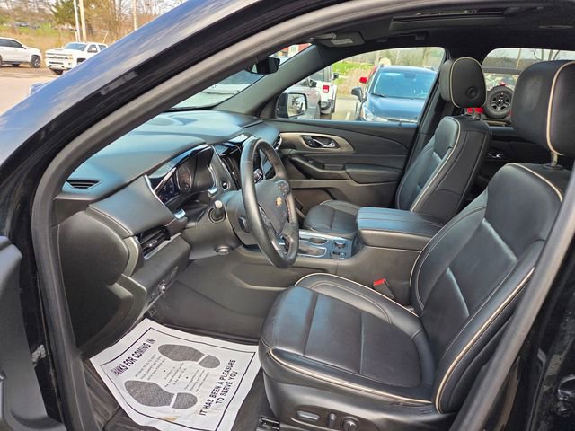 Used 2023 Chevrolet Traverse Premier image 13