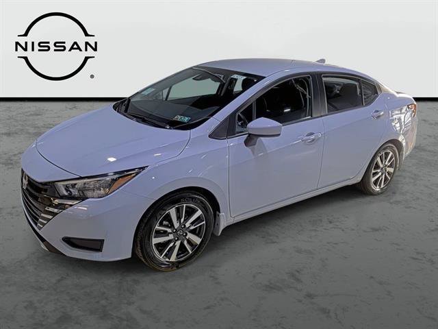 Used 2025 Nissan Versa SV w/ Trunk Package FWD image 1