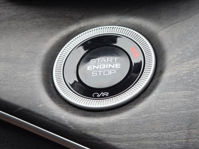 Used 2024 Jeep Grand Cherokee L Limited AWD/4WD image 16