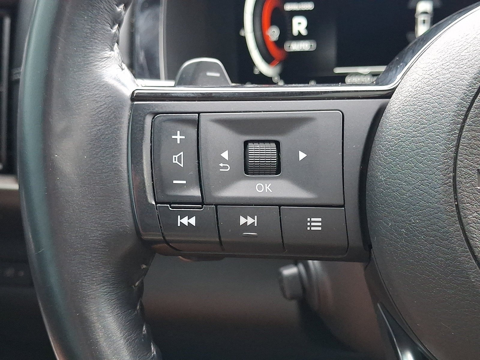 Certified 2023 Nissan Pathfinder Platinum AWD/4WD image 25